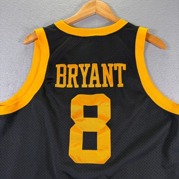 kobe bryant jersey black and gold